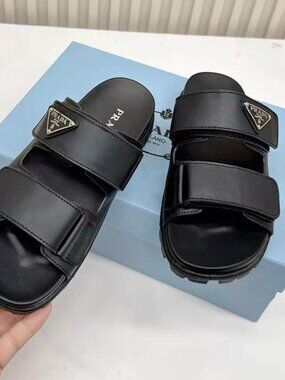 Prada slippers Size 38